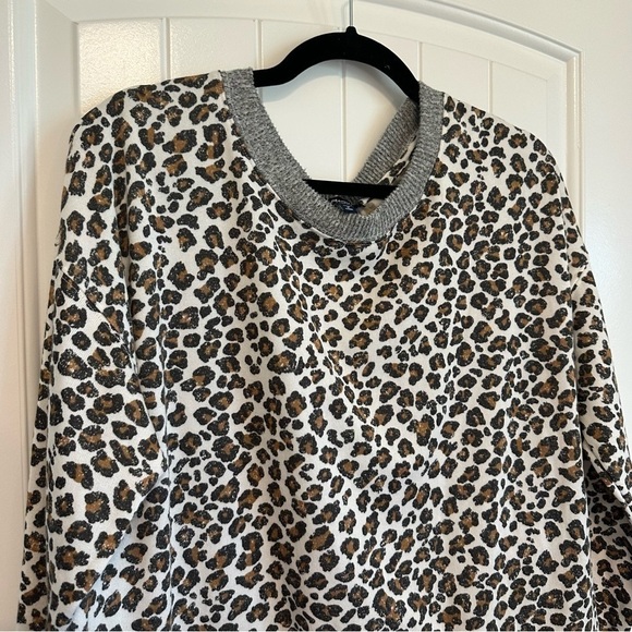 COZY soft and supple animal print sweatshirt, beautiful condition size XL - Picture 3 of 11